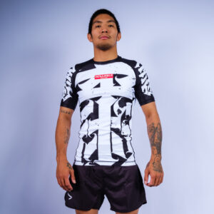Scramble Hanzi Rashguard Monochrome