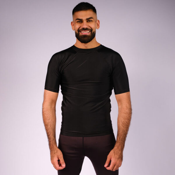 rebelz rashguard essential short sleeve 1