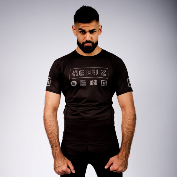 rebelz rashguard men stealth 2.0 short sleeve 1